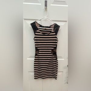 Monteau striped dress with lace shoulders and sides. Size M.